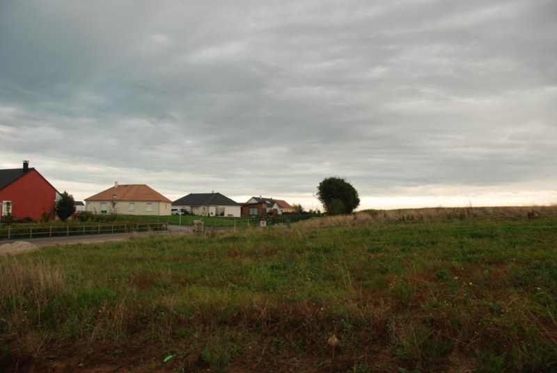 TERRAIN PLAT A BATIR BERNEVAL LE GRAND