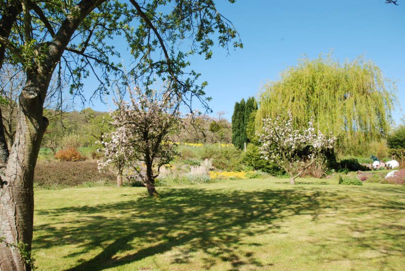 TERRAIN CONSTRUCTIBLE A MEULERS A VENDRE